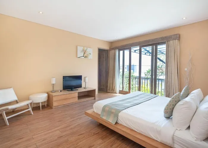 Ewa 1 Villa *