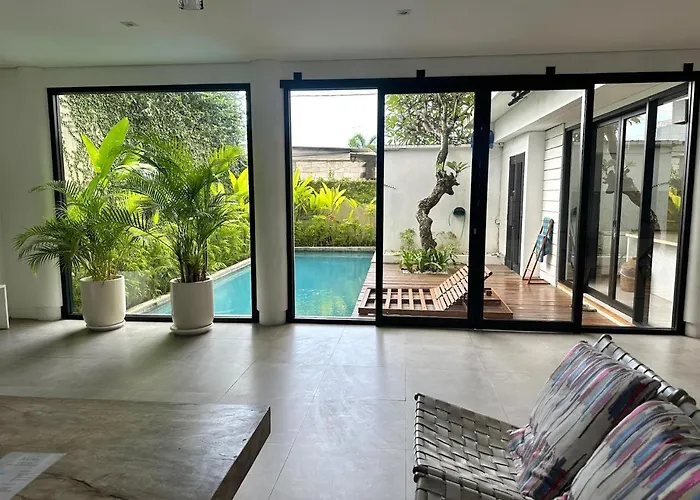 Ewa 1 Villa Seminyak