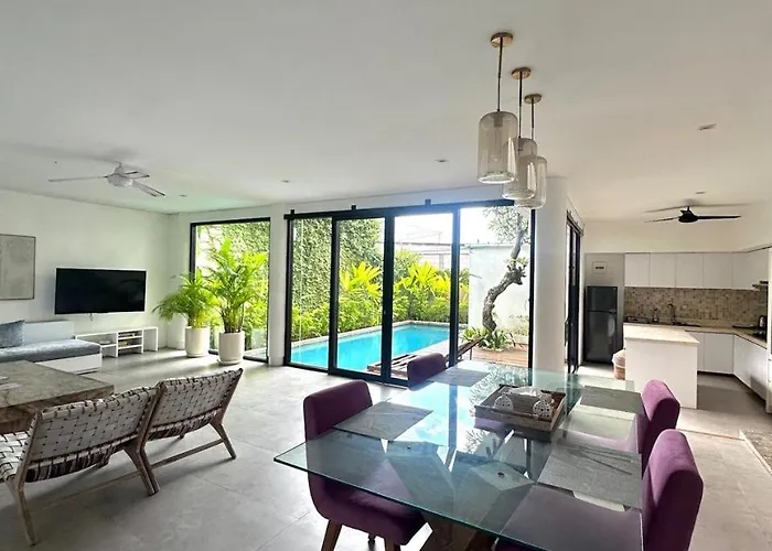 Ewa 1 Villa *
